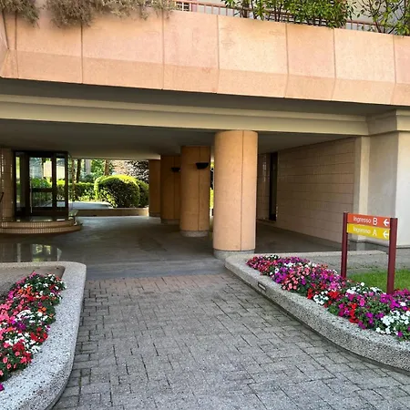 Aspromonte Lakeside - Garden Retreat Daire *